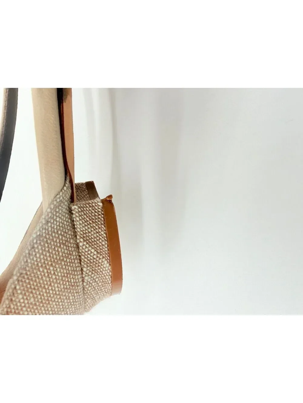 Manolo Blahnik Beige D’Orsay Pointed Toe Flats Nude Linen Shoes Designer 36.5